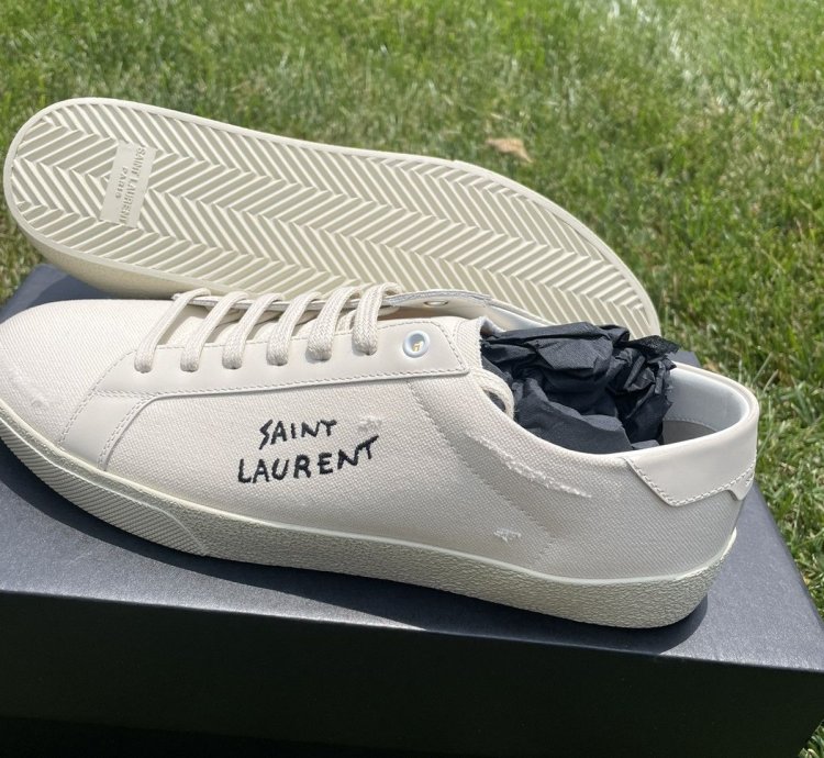 Saint Laurent Low Sneakers