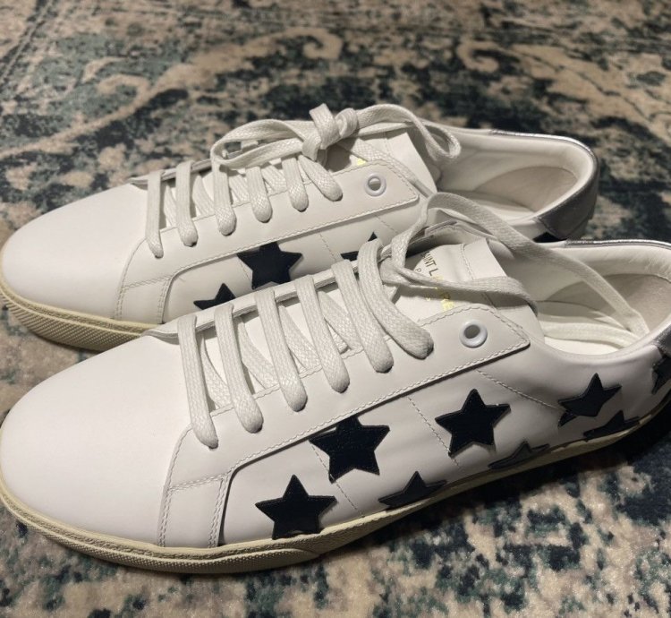 Saint Laurent Sl 06 Low Top Stars Sneaker