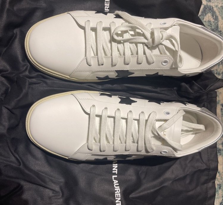 Saint Laurent Sl 06 Low Top Stars Sneaker