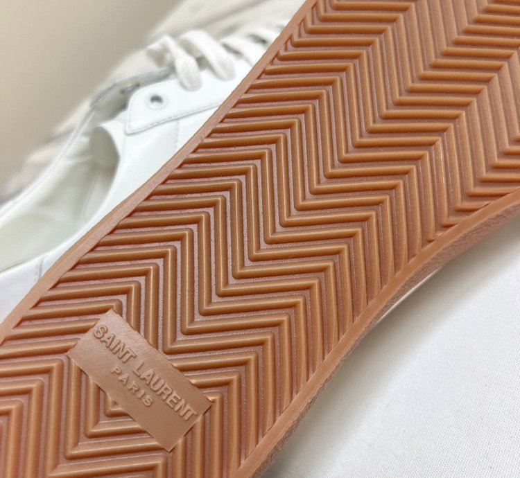 Saint Laurent Sl06