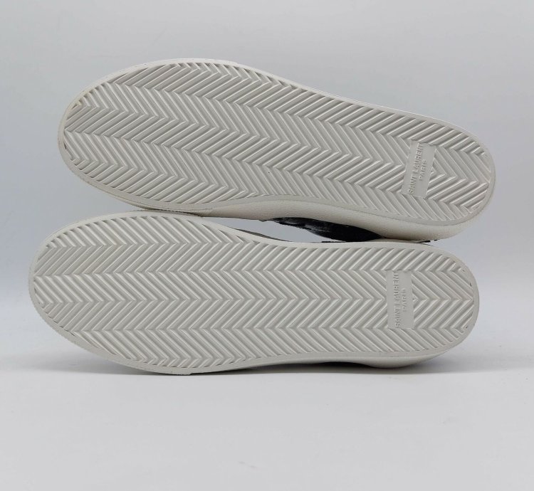 Saint Laurent Sl06 20 Court Classic Star Sneakers