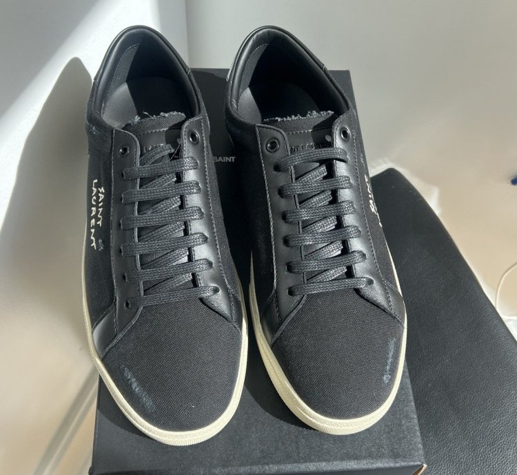 Saint Laurent Sl106 Signa Low Sneaker