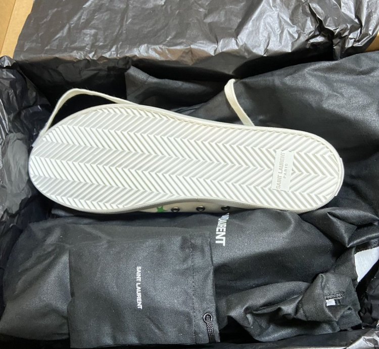 Saint Laurent Star Low Top Canvas Sneaker New 43