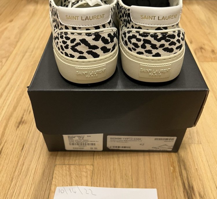 Saint Laurent Venice Low