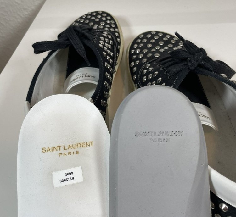 Saint Laurent Ysl Studded Low Trainers Sneakers Vu 377373