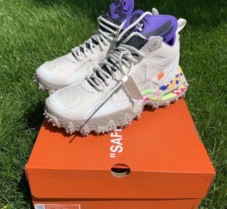 Size 12 - Nike Off White Terra Forma Summit White