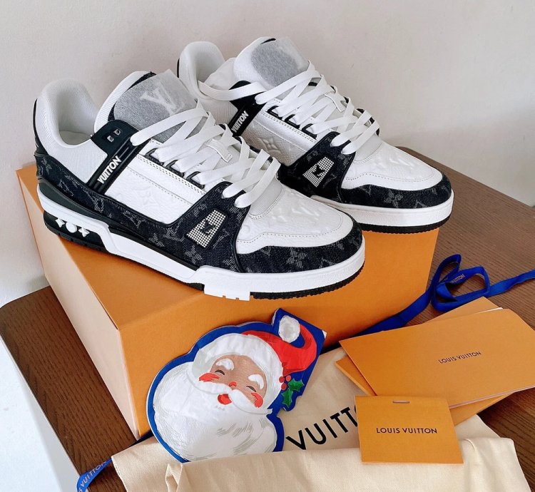 Lv Trainer Sneaker black White Monogram