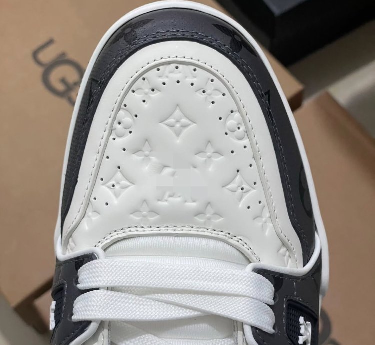 Lv Trainer Sneaker black White Monogram
