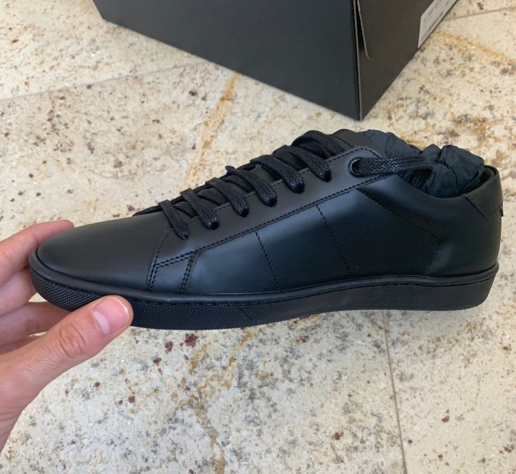 Sl01 Low Top Sneakers In Black