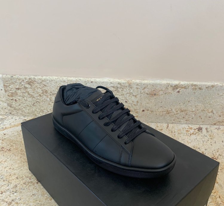 Sl01 Low Top Sneakers In Black