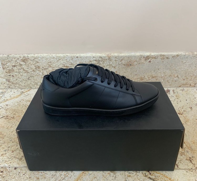 Sl01 Low Top Sneakers In Black