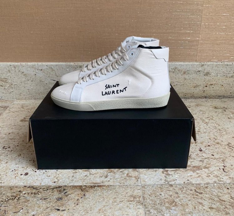 Sl06 20 Embroidered Logo Sneakers In Panna Milk