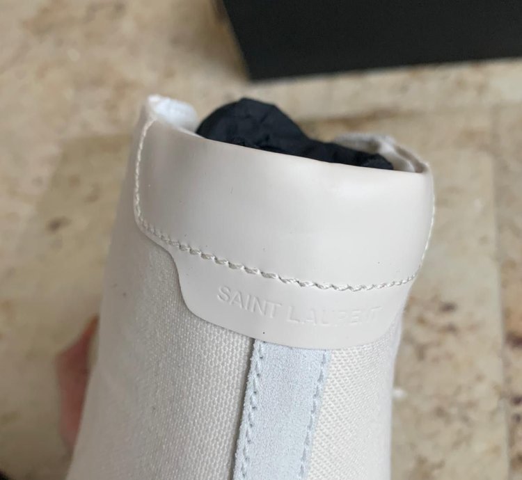 Sl06 20 Embroidered Logo Sneakers In Panna Milk