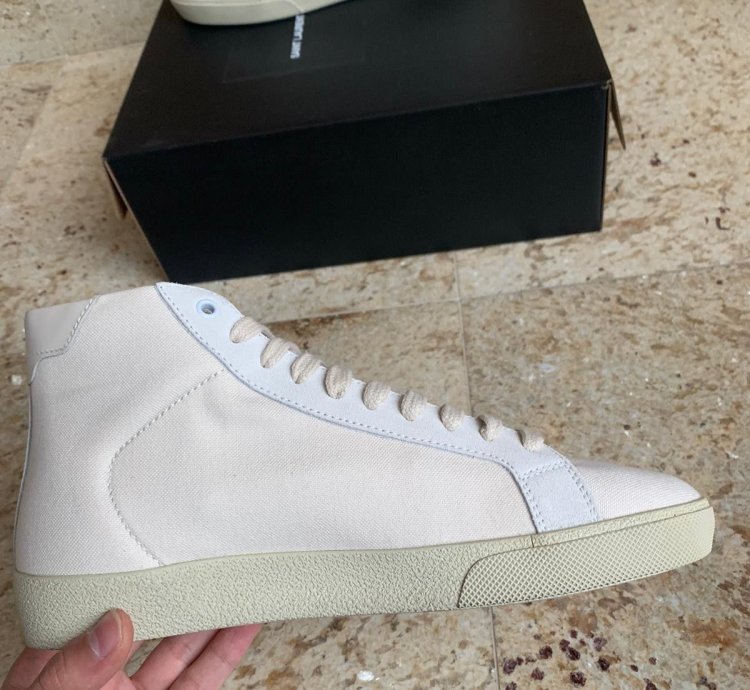 Sl06 20 Embroidered Logo Sneakers In Panna Milk