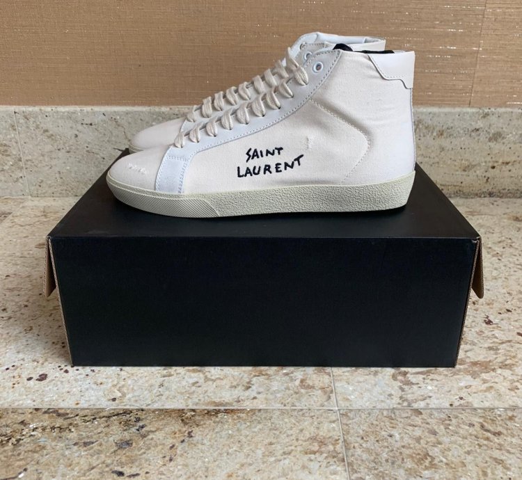 Sl06 20 Embroidered Logo Sneakers In Panna Milk