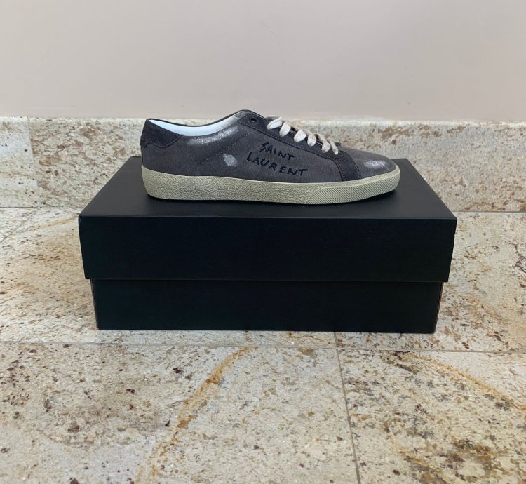 Sl06 Low Top Signature Logo Sneakers