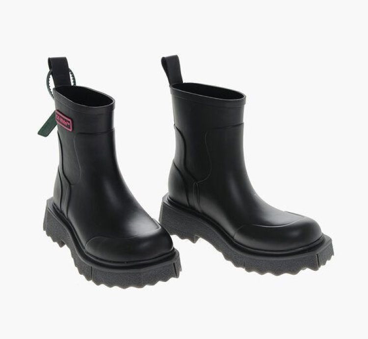 Sponge Low Boots With Embossed Logo 4cm