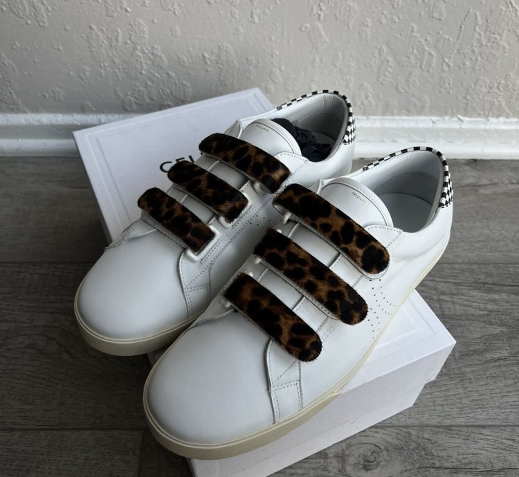 Triomphe Low Sneaker Scratch