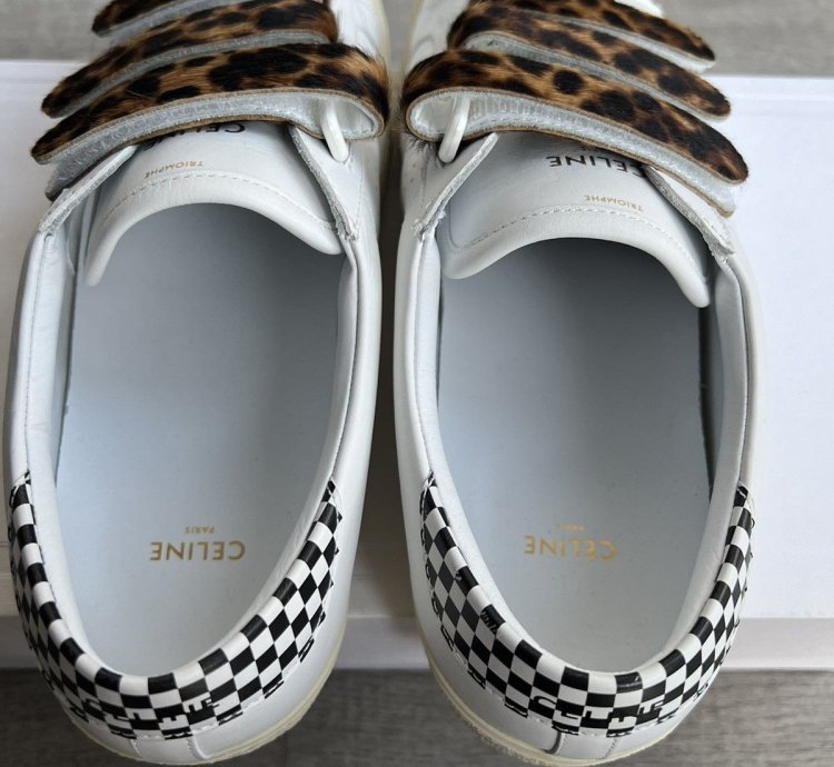 Triomphe Low Sneaker Scratch