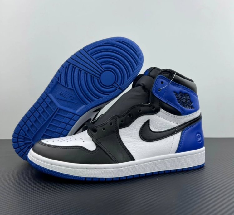 Air Jordan 1 Retro High Fragment