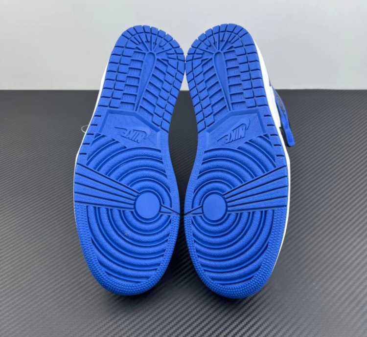 Air Jordan 1 Retro High Fragment
