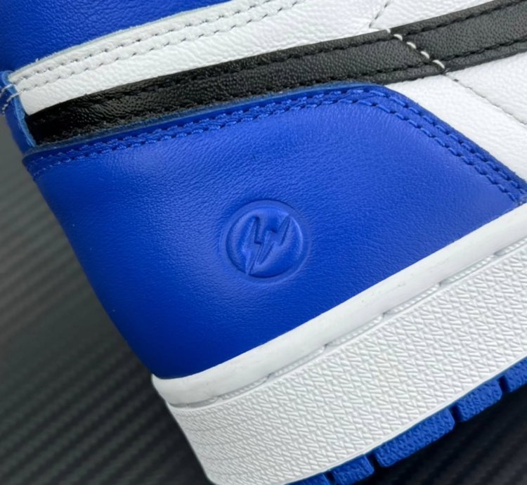 Air Jordan 1 Retro High Fragment
