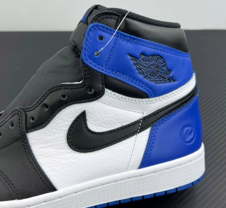 Air Jordan 1 Retro High Fragment