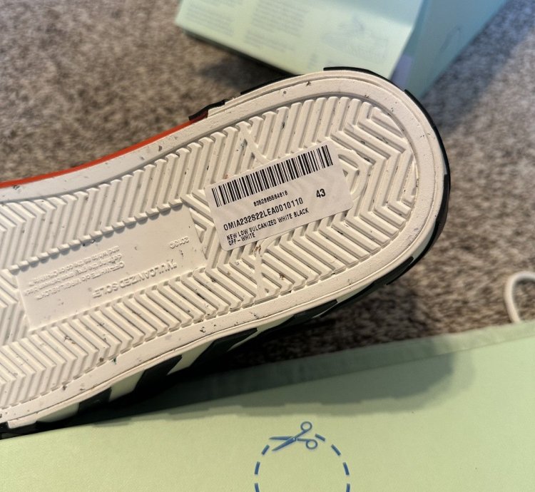 Us 10 Off-white Vulcanized Low Arrow White Black