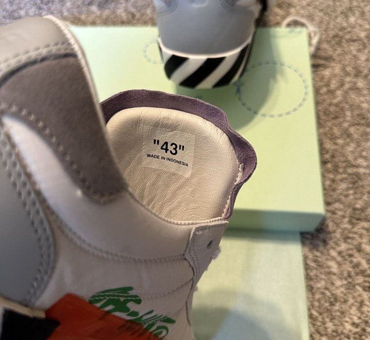 Us 10 Off-white Vulcanized Low Arrow White Black