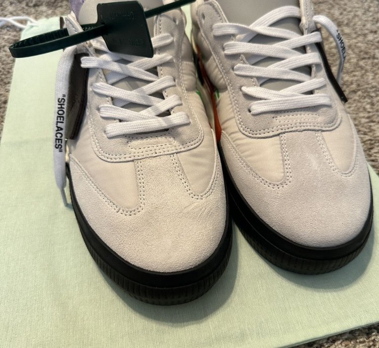 Us 10 Off-white Vulcanized Low Arrow White Black
