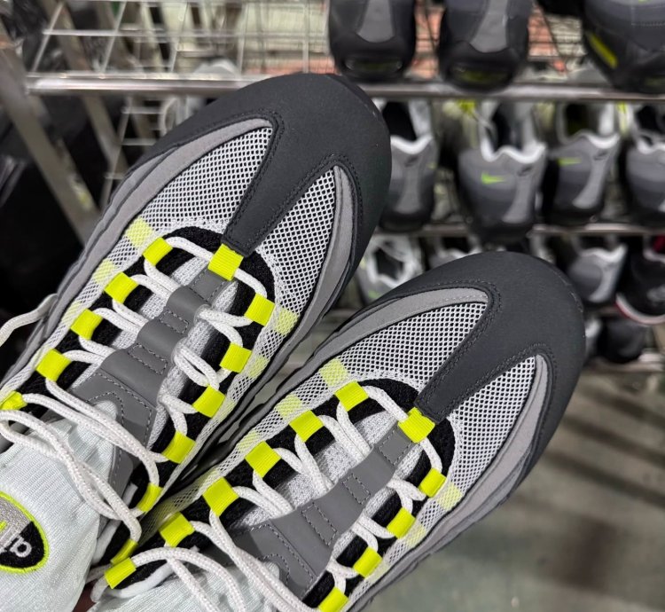 Nike Air Max 95 Og Big Bubble Neon