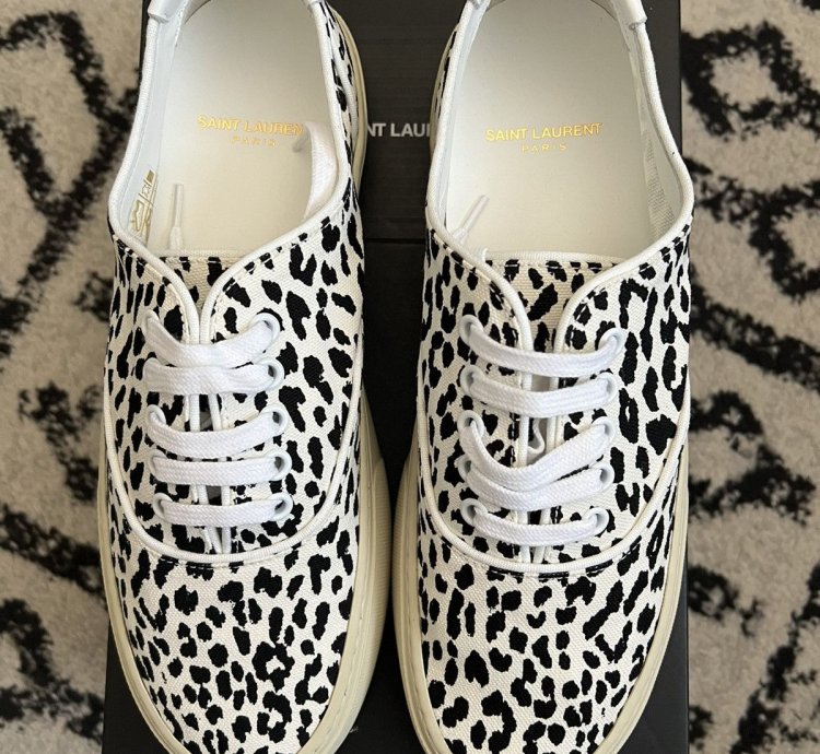 Venice Low Top Sneaker