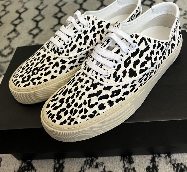 Venice Low Top Sneaker