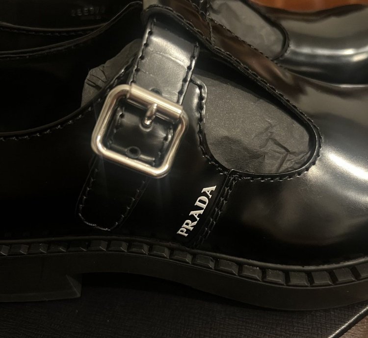 -strap Brushed Leather Mary Jane Shoes