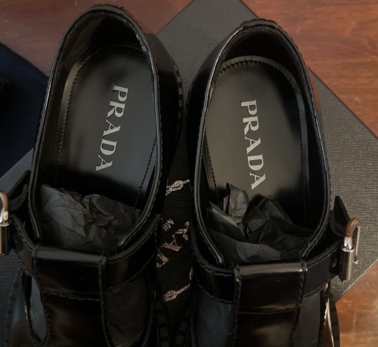 -strap Brushed Leather Mary Jane Shoes
