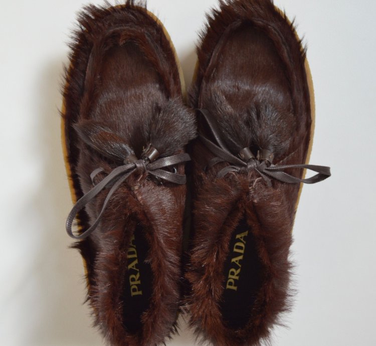 17 Tasselled Fur Chukka Boots