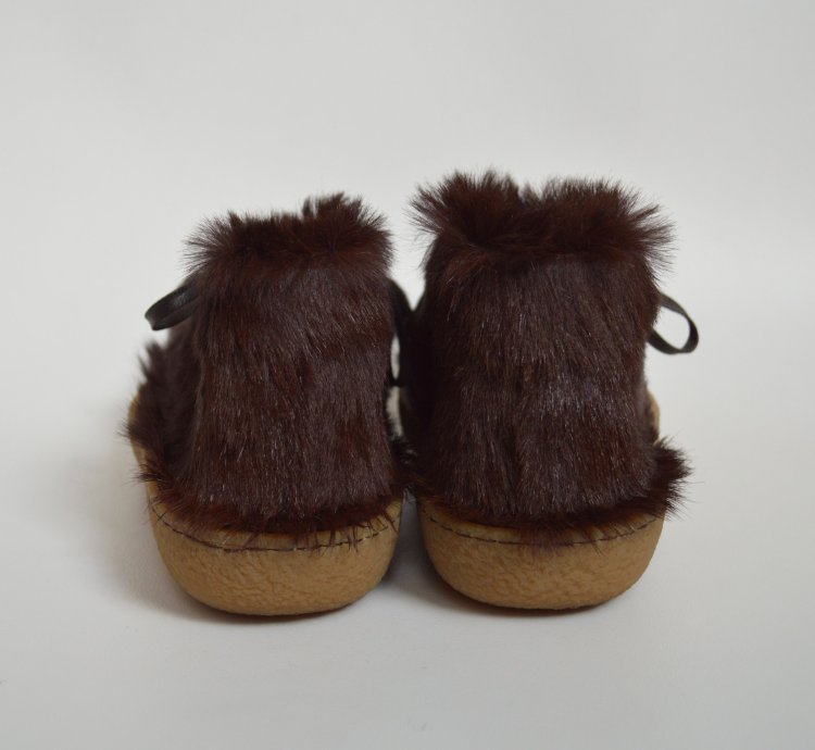 17 Tasselled Fur Chukka Boots