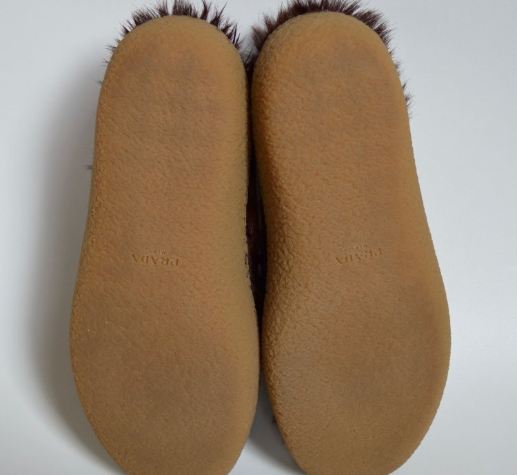 17 Tasselled Fur Chukka Boots