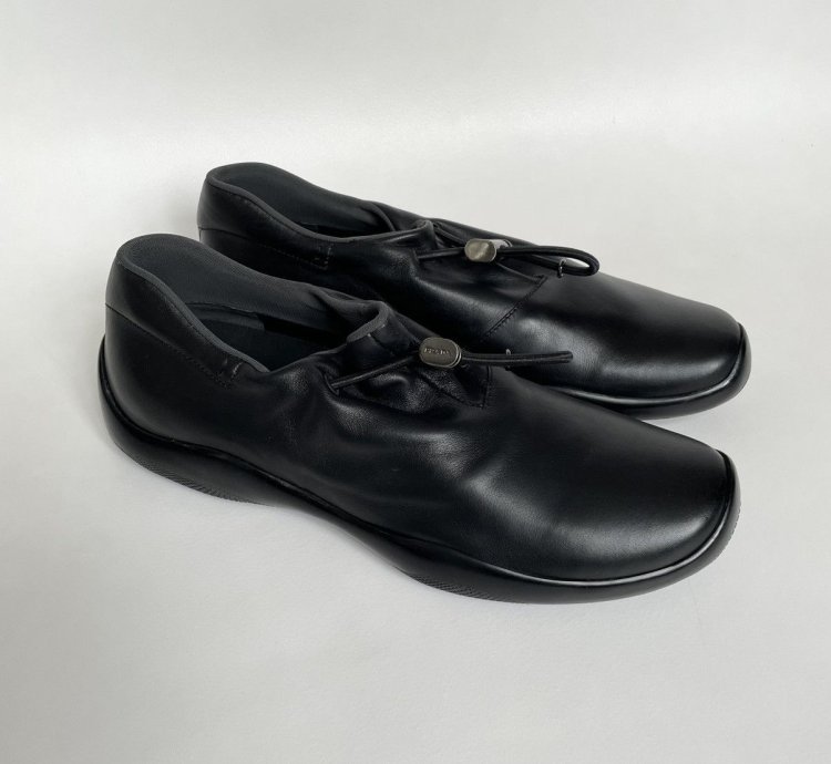 1999 Bunjee Cord Leather Sneakers