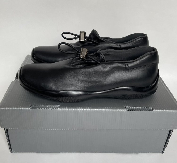 1999 Bunjee Cord Leather Sneakers