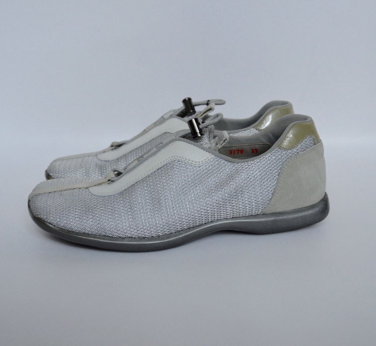 1999 Gray Bunjee Lace Sneakers