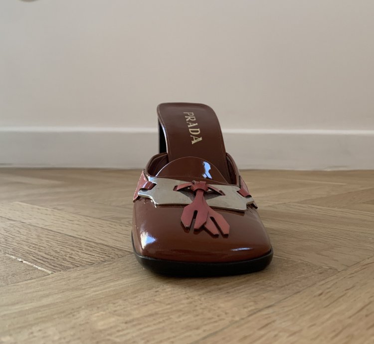 1999 Vintage Prada Heels