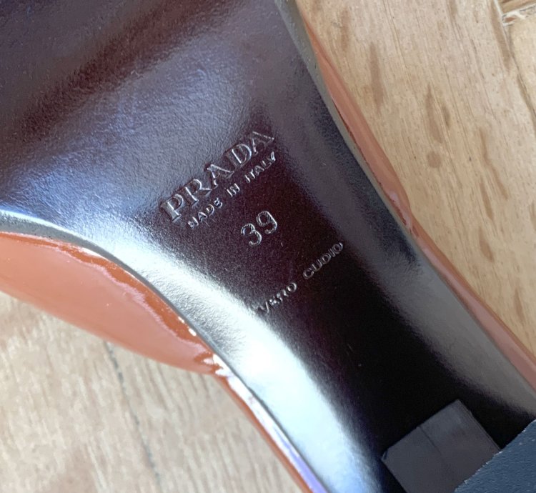 1999 Vintage Prada Heels