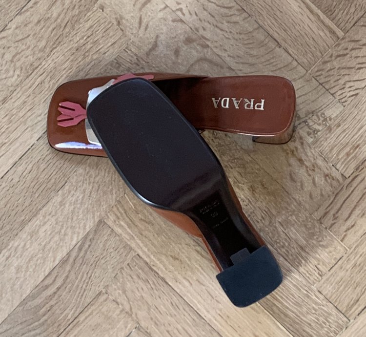 1999 Vintage Prada Heels