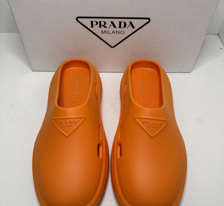 550 Mens Prada Mellow Rubber Slip On Mules