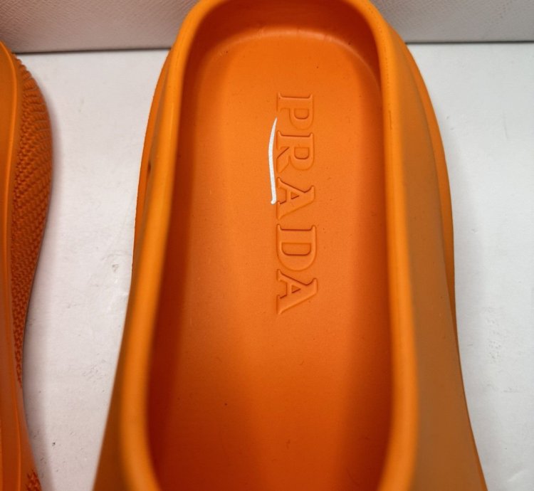550 Mens Prada Mellow Rubber Slip On Mules