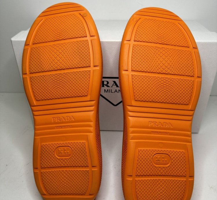 550 Mens Prada Mellow Rubber Slip On Mules