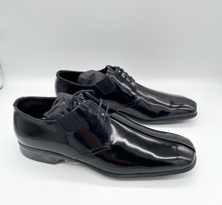 70 Off Prada Black Leather Casual Shoes