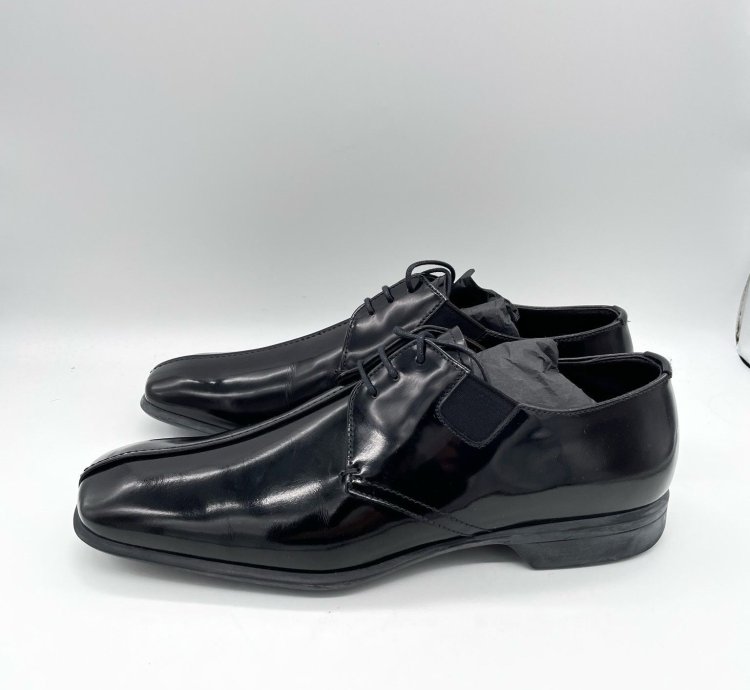 70 Off Prada Black Leather Casual Shoes