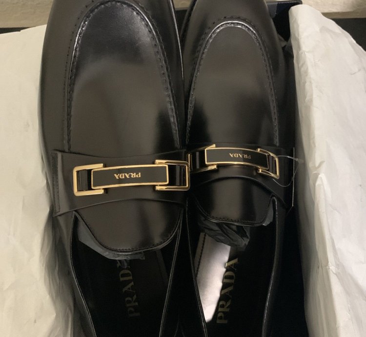 930 Prada Leather Loafers 2db169 Size 11 Prada 12 Us